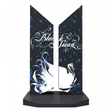 BTS socha Premium BTS Logo: Black Swan Edition 18 cm